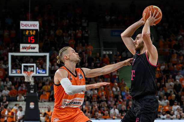 尤其是在杯 尤其是在杯