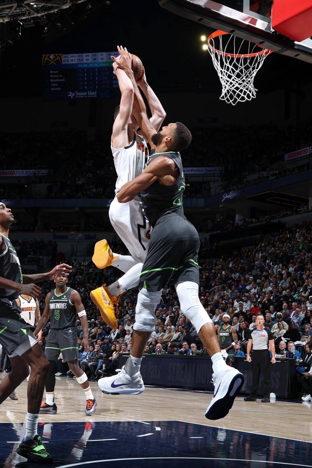 中国足球水 中国足球水